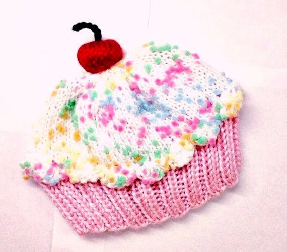 Cupcake Hut Mit Kirsche Oben Kuchen Baumwolle Rosa Marshmallow Creme Streuen - Baby Kleinkind Kinder Erwachsene 3 6 9 12 18 Monate von StellasKnits