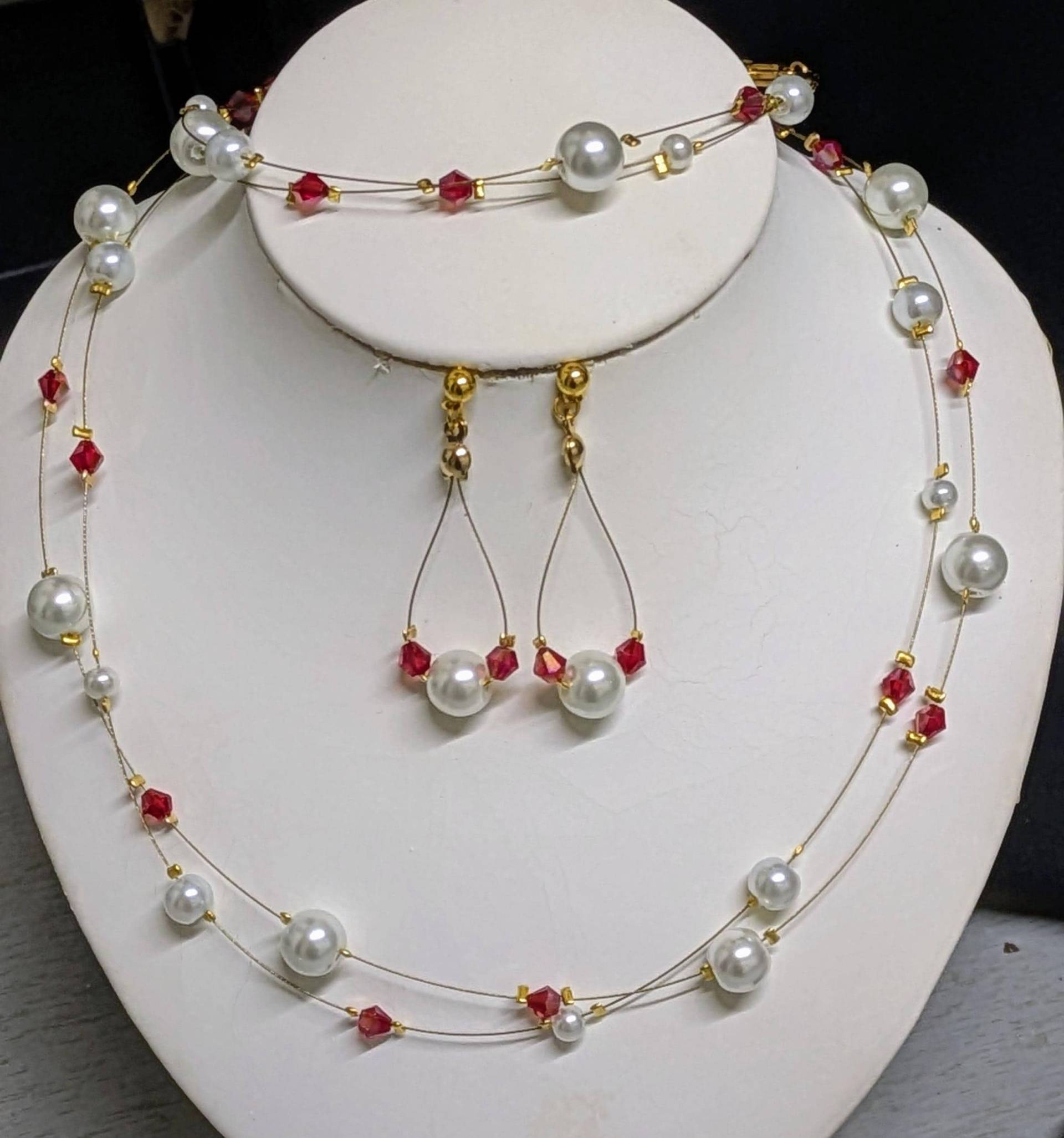 Halskette Aus Weißen Perlen Und Rotem Kristall, Braut-Halsband, Armband, Ohrringe, Braut-Accessoire, Edelstahl, Geschenk Für Frauen von Stelycrea