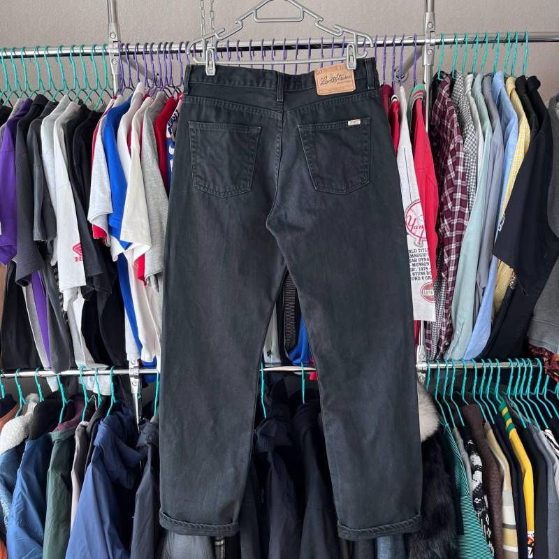 Vintage Levi Strauss Signature Levis Schwarze Jeans Größe 32x32 Vintage Levi Strauss Signature Levis Schwarze Jeans Größe 32x32 von StenGazetaStore