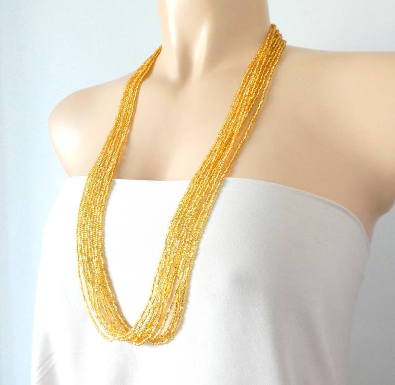 Gold Boho Perlen Halskette - Layering Statement Multistrang Schmuck von StephanieMartinCo