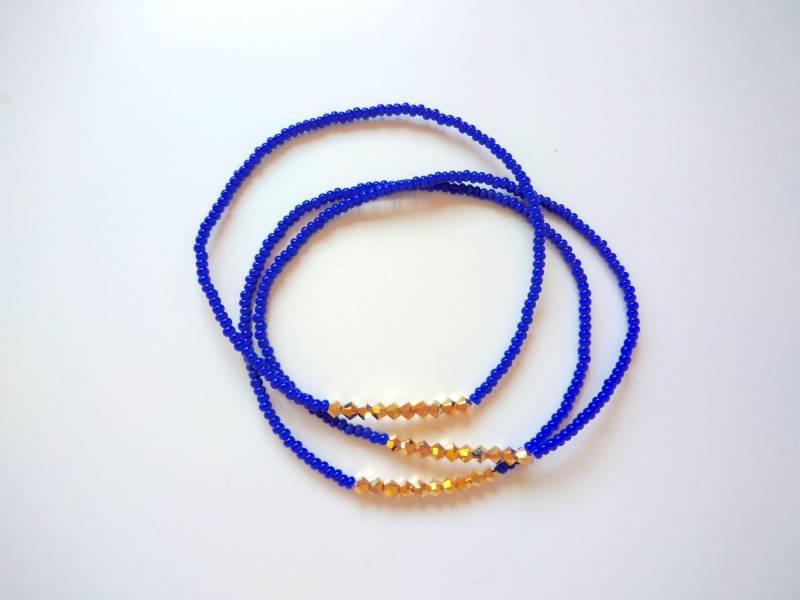 Royal Blaues Armbandset - Dehnbare, Zierliche Armbänder, Wunschmaß Rocailles Perlen Fußkettchen, Minimalist von StephanieMartinCo