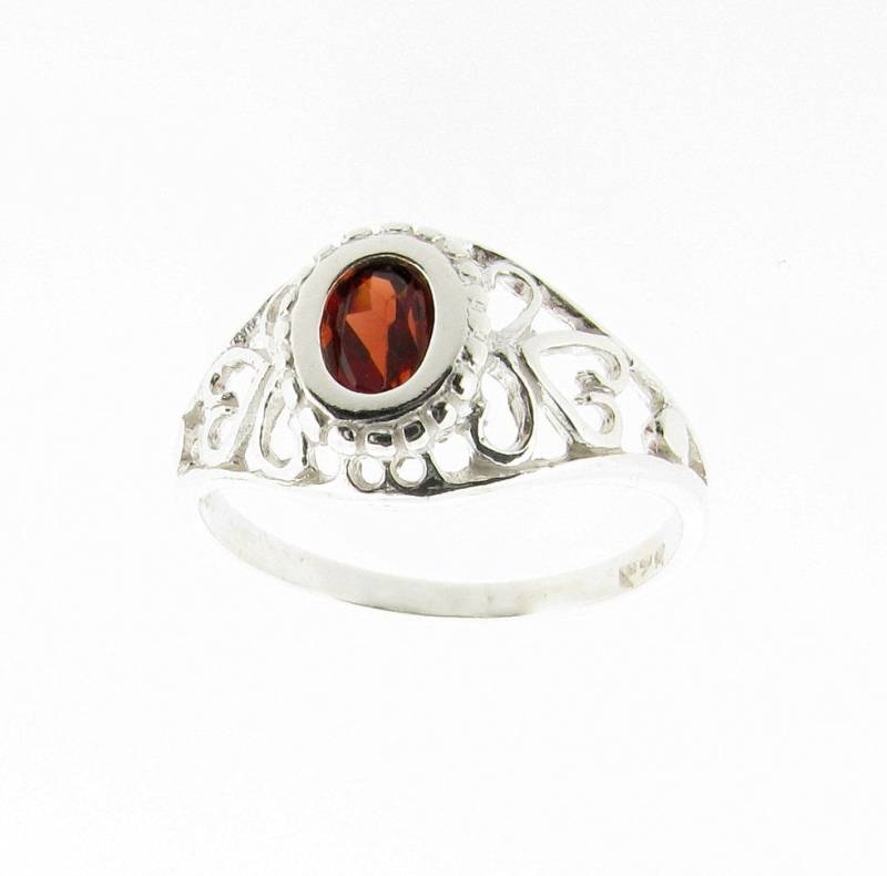 Granat Oval Ring Sterling Silber, Vintage Schriftrolle Und Herz Design, Januar Geburtsstein, Natürlicher Granat, Uk Größen J Bis P Usa 4.5 7.5 von StephenKnapper