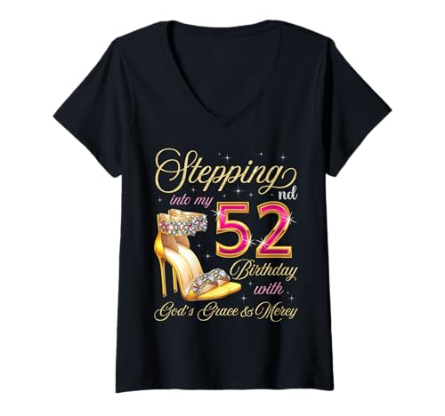 Damen Mit Gottes Gnade und Barmherzigkeit in Meinen 52. Geburtstag treten T-Shirt mit V-Ausschnitt Damen Mit Gottes Gnade und Barmherzigkeit in Meinen 52. Geburtstag treten T-Shirt mit V-Ausschnitt von Stepping Into My Birthday It's My Birthday Party