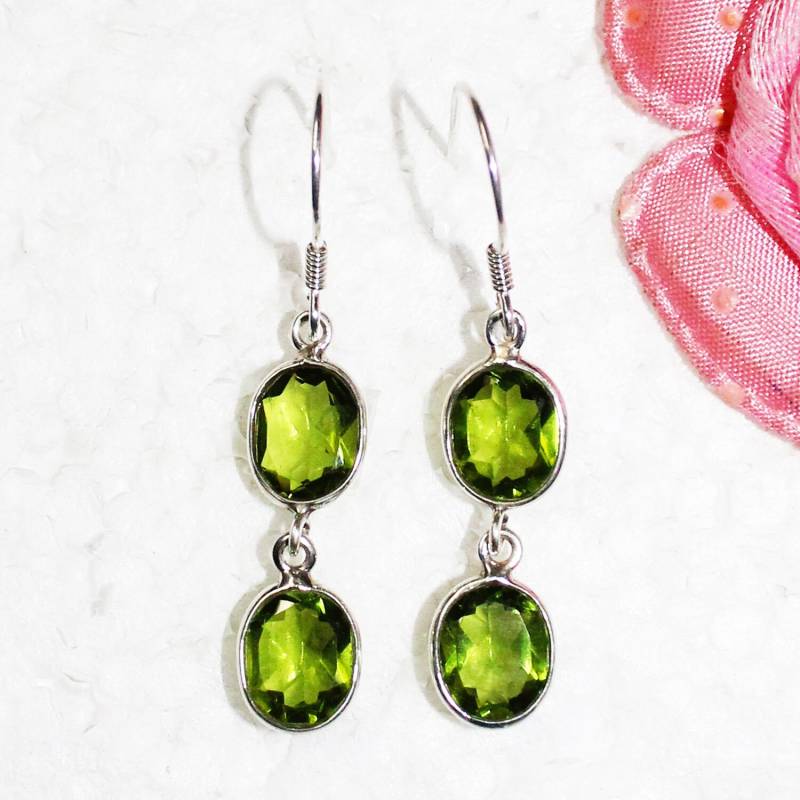 925 Sterling Silver Peridot Earrings Handmade Birthstone Jewelry Dangle von SterlingBirthstones