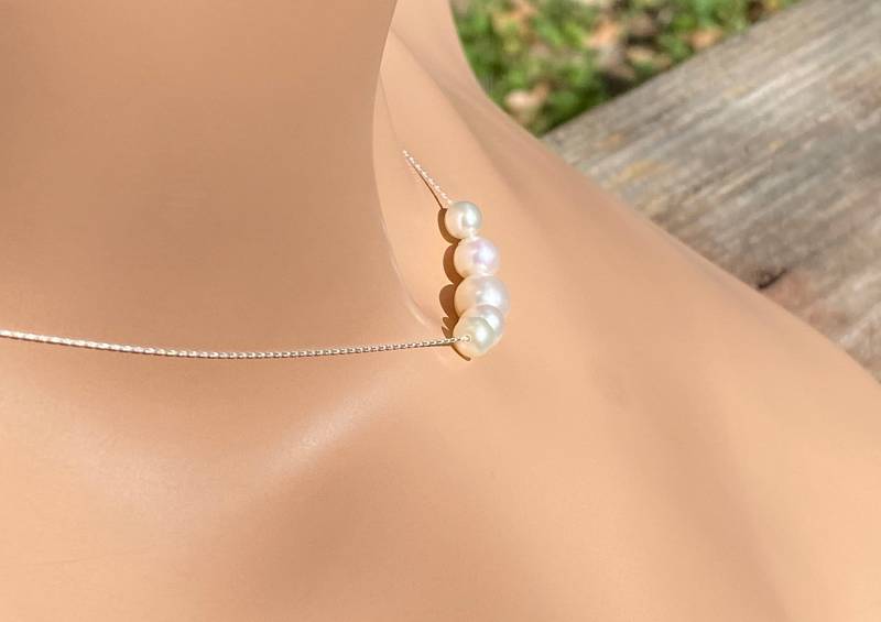 5 Graduierte Perlenhalskette, Floating-Perlenhalskette, Abgestufte Aaa-Süßwasserperle & Feine Sterlingsilberkette, Fünf Perlenkette von SterlingJoyBoutique