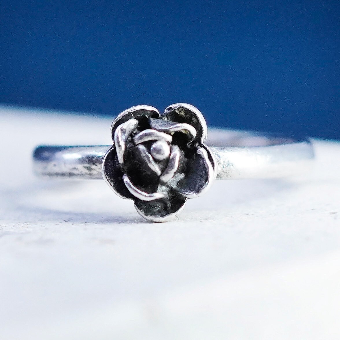Größe 6, Vintage Sterling Silber Handgemachter Ring, 925Er Rosenblumenband, Gestempelt 925 von SterlingLoverShop