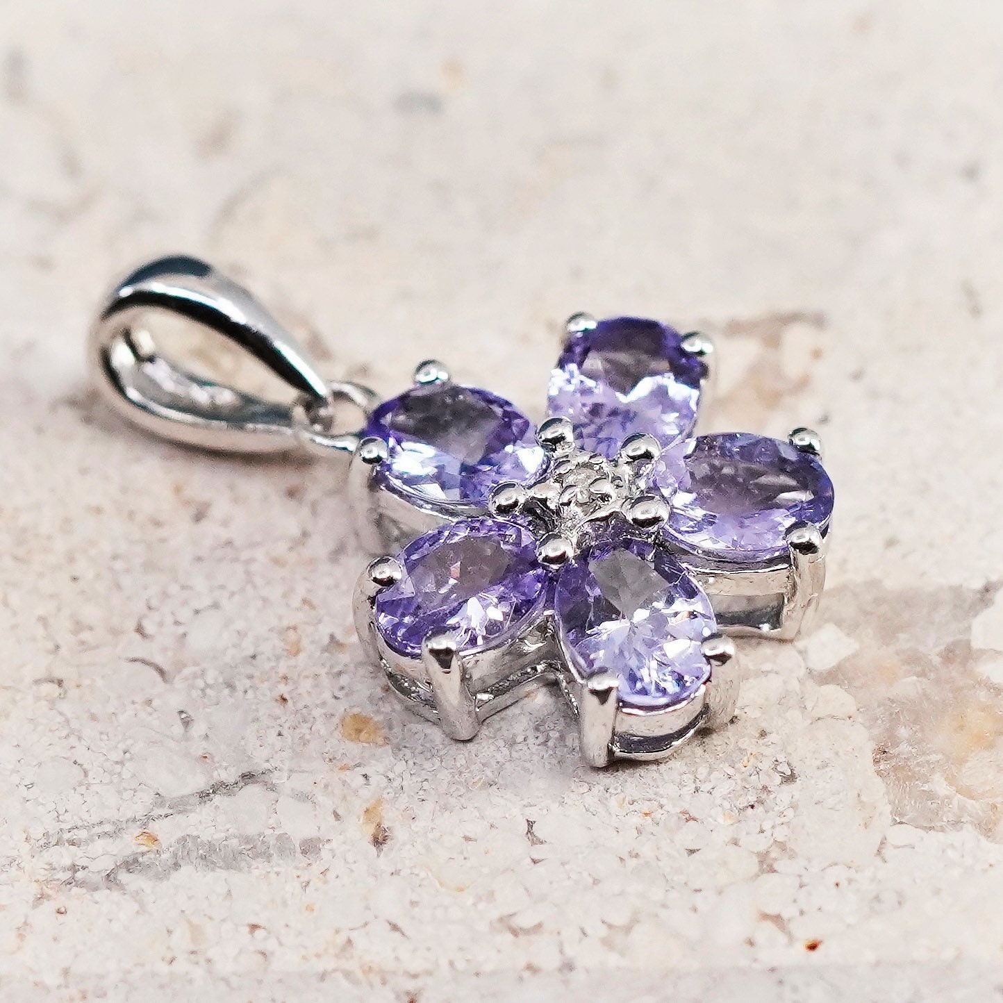 Vintage Sterling Silber Handarbeit Anhänger, 925 Blume Mit Amethyst, Gestempelt von SterlingLoverShop