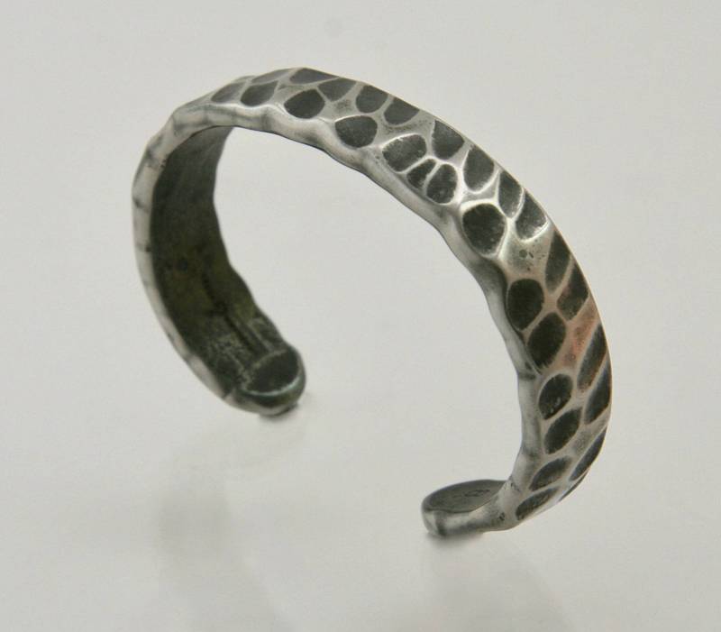 Breiten Zufallsmuster Gehämmert Manschette von SterlingSteel