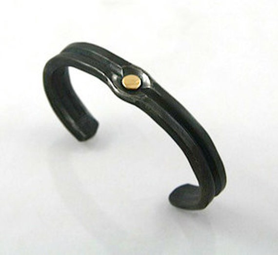 Gold Genietet Armreif Gold Genietet Armreif von SterlingSteel