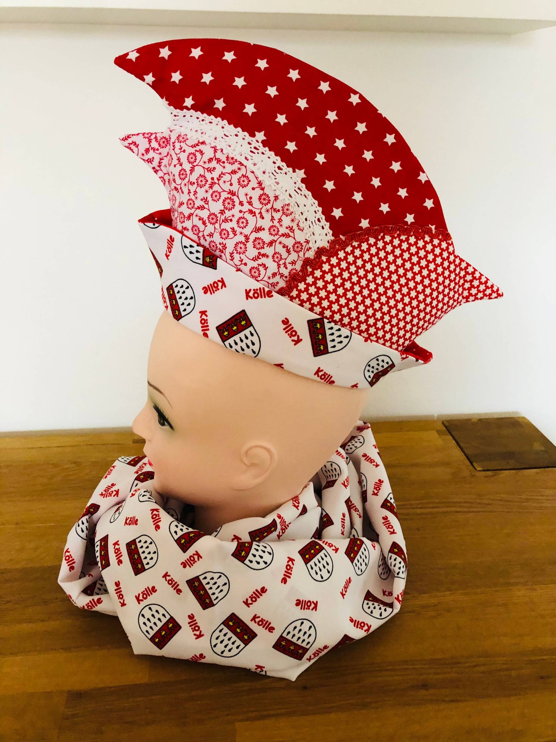 Narrenkappe Einzelstück Köln Dom Rot/Weiß Ku 48 cm Schal Loop Cologne von SternenDesign