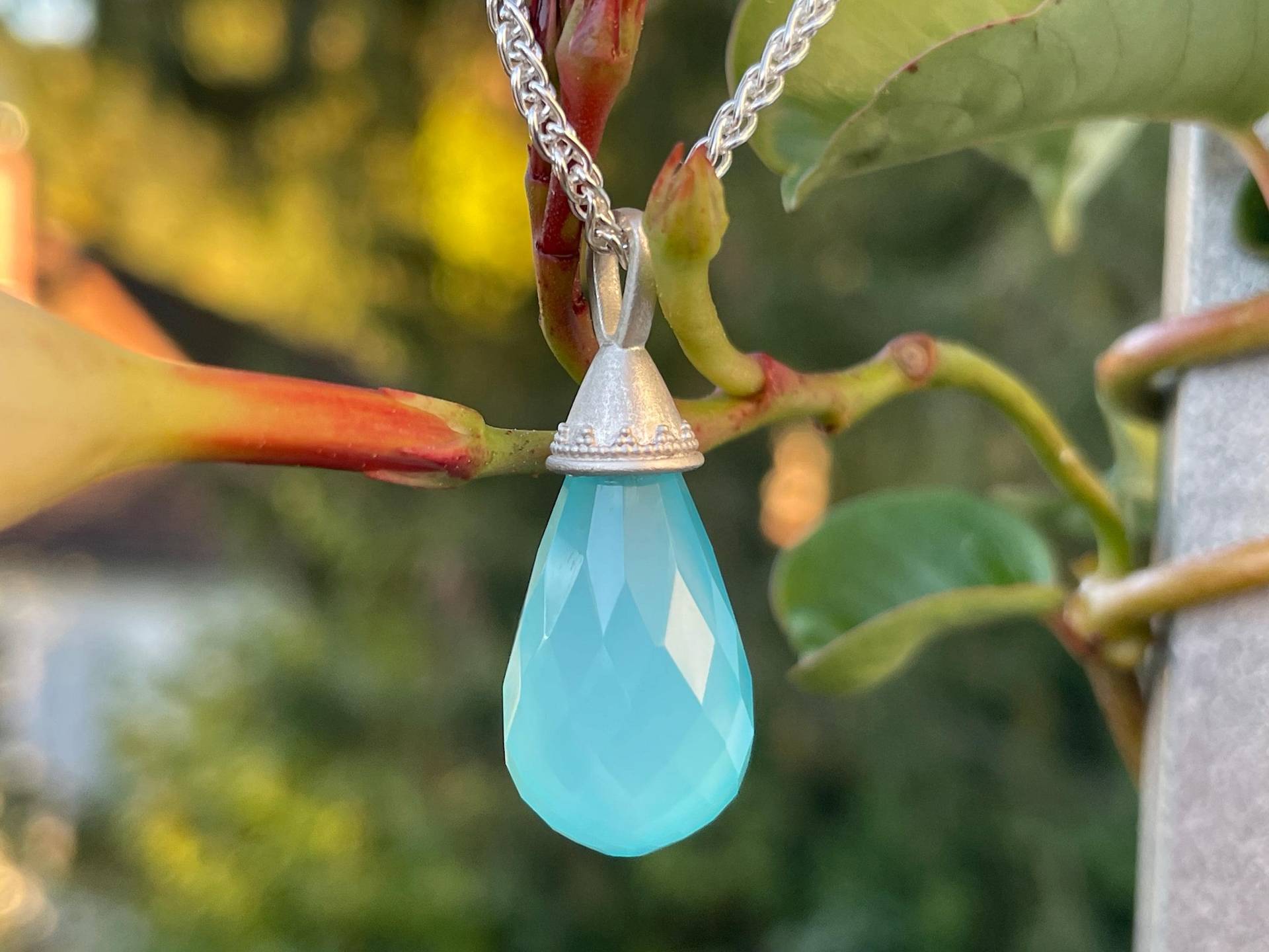 Chalcedon Tropfen "Sea Blue" Mit 925Er Silber Granulation Aufhängung - Große Natürliche Edelstein Pampel An Einer Zopfkette Vom Goldschmied von SternenstaubAtelier