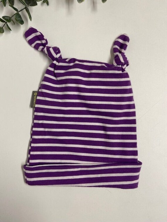 Baby Knötchen Mütze Aus Jersey- Gr. 74/80- Lila/Weiß Gestreiftes Design - Ideal Für Den Frühling von Sternschnuppeklaas
