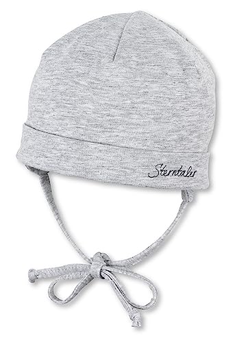 Sterntaler OCS Beanie mit Umschlag – Mütze aus Melange-Singlejersey (Bio) mit Ohrenklappen, Bindeband & Stickmotiv – Unisex Baby Übergangsmütze – grau melange, Gr. 47 von Sterntaler