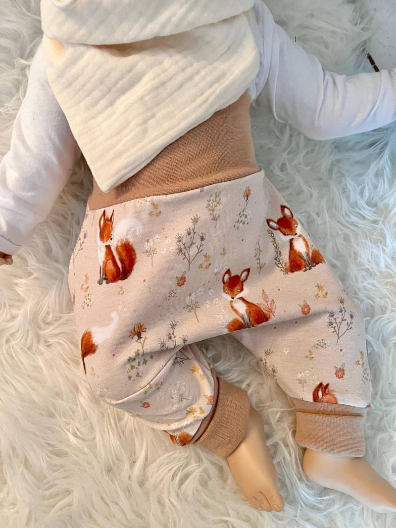 Pumphose Mütze Tuch Fuchs Gr.50-98 Geschenkset Baby Erstlingsset Lätzchen Homecoming Outfit Hose Mitwachshose Neugeborenen Geburt Set Kind von Steuerbord
