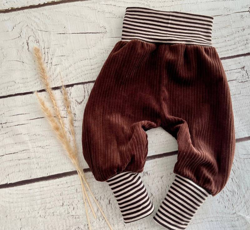Cord Pumphose Braun Beige Weich Baumwolle Mitwachshose Hose Haremshose Mädchen Junge Unisex Waldorf Baby Geschenk Geburt Taufe von Steuerbord