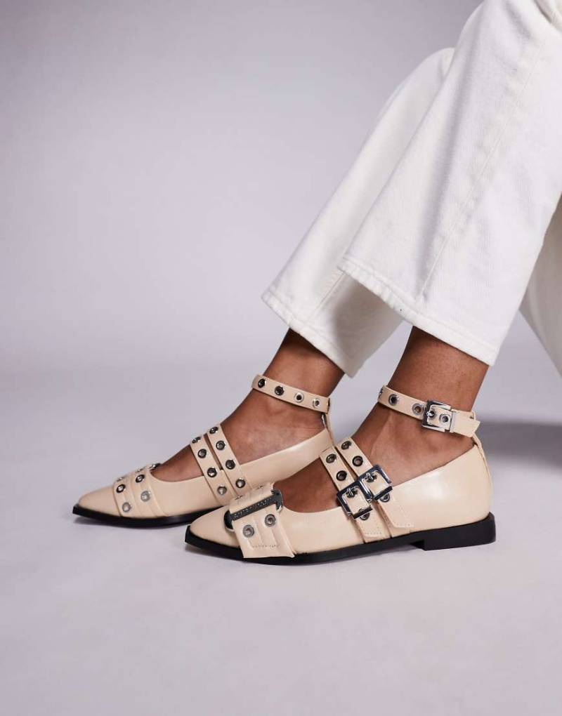 Steve Madden - Grander - Ballerinas in Creme mit Schnallendetail-Weiß von Steve Madden