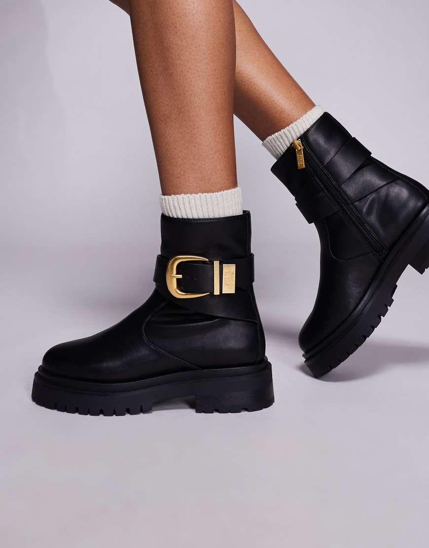 Steve Madden - Lexs - Niedrige Stiefeletten aus schwarzem Leder mit Schnallendetail von Steve Madden