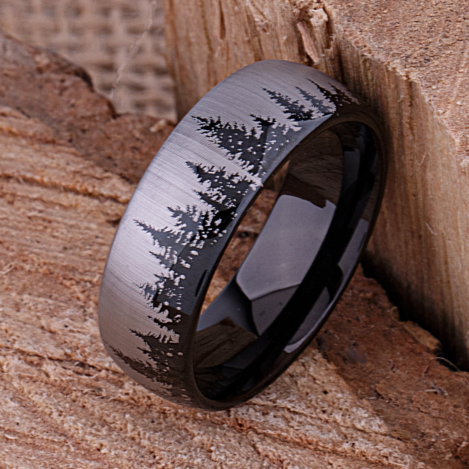 Wald Wolfram Ring, Schwarze Herren Ehering Oder Mans Verlobungsring 8mm Breit, Versprechen Ring Jubiläum Band Für Ihn, Baum Wolframring von StevenGDesigns