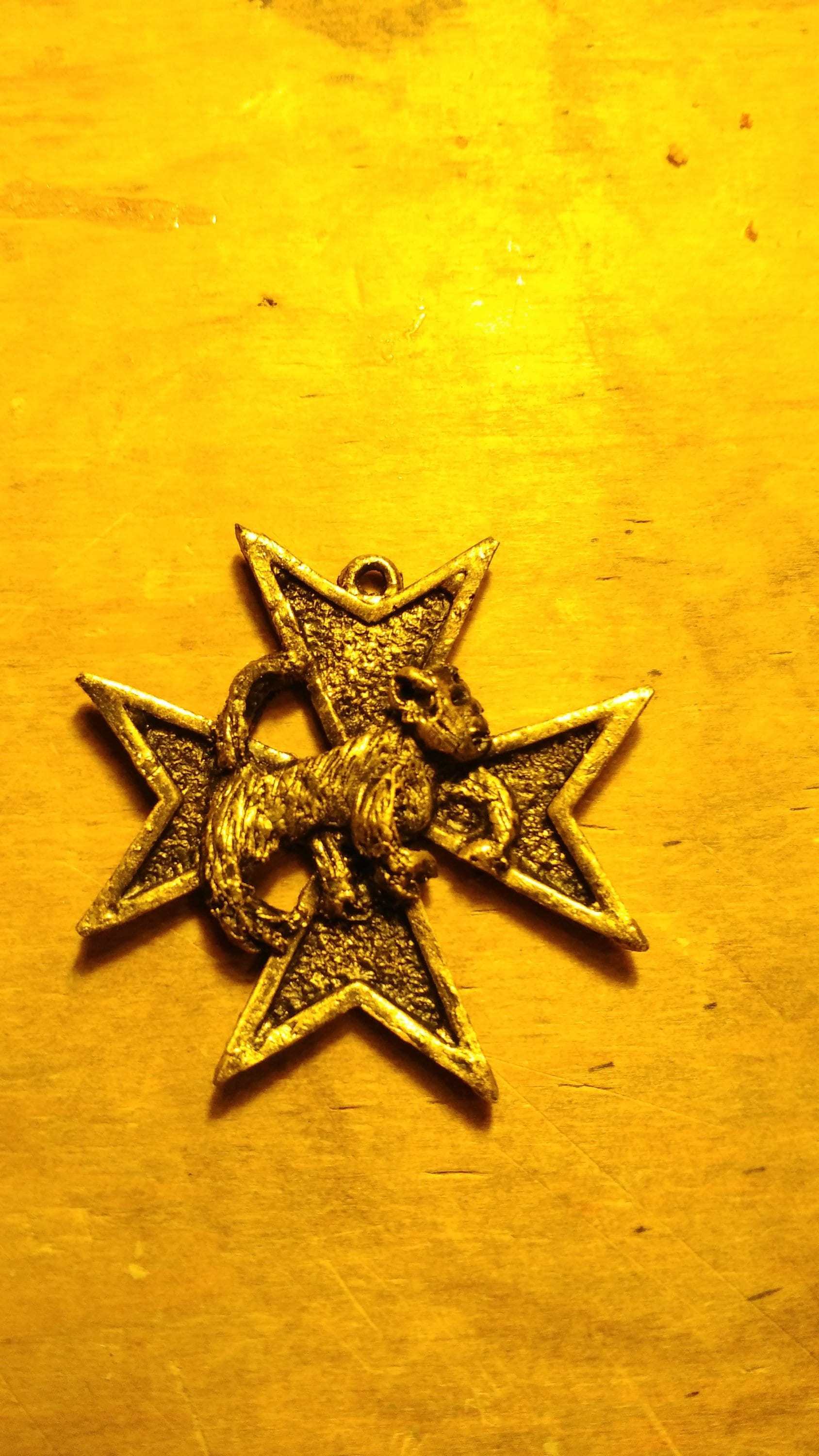 Reihenfolge Der Thera Faux Steampunk-Medaille von StevesSteamEmporium