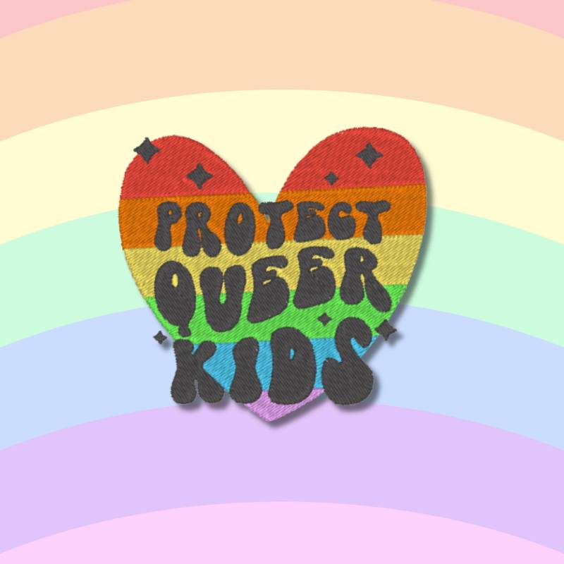 Protect Queer Kids Patch - Herz Aufnäher Mit Regenbogen Lgbtq+ Statement Stickerei 7 cm Hoch Zum Aufnähen Oder Aufbügeln Protect Queer Kids Patch - Herz Aufnäher Mit Regenbogen Lgbtq+ Statement Stickerei 7 cm Hoch Zum Aufnähen Oder Aufbügeln von Stichfee