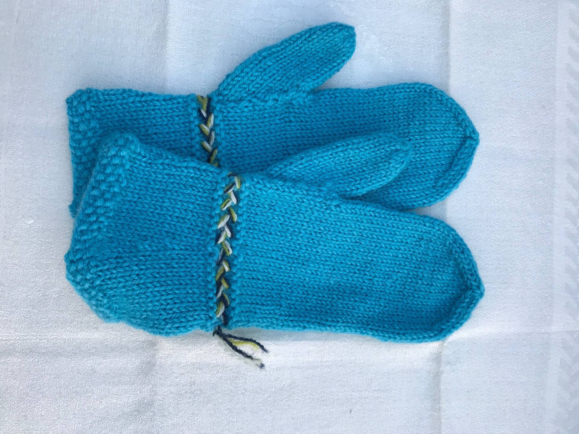 Exklusive Handgestrickte Handschuhe von Stickelina
