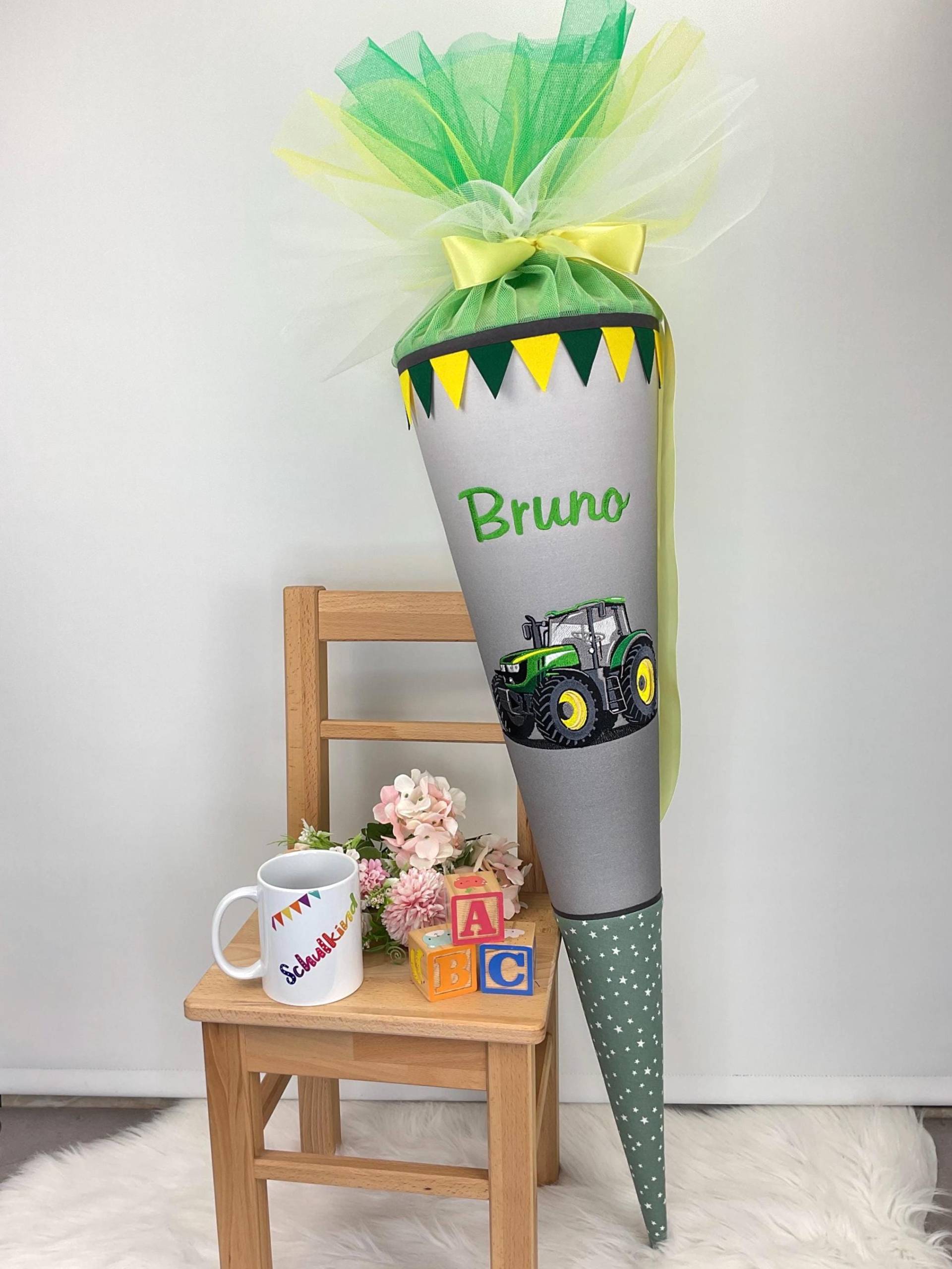 Schultüte Traktor Mit Namen von StickmanufakturDE