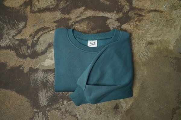 Stík Sweatshirt Aartik mit Falte am Ärmel von Stík