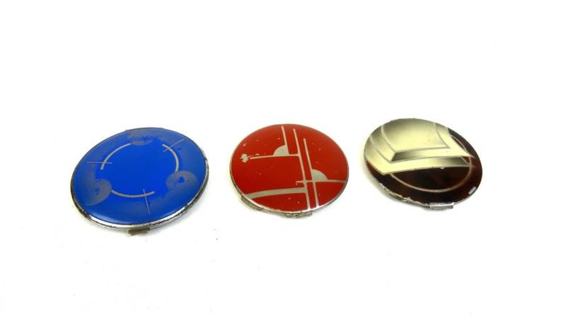 Art Deco Set Of Three Bauhaus Suprematism Enamel Powder Compacts Cases von StilelementeGALLERY