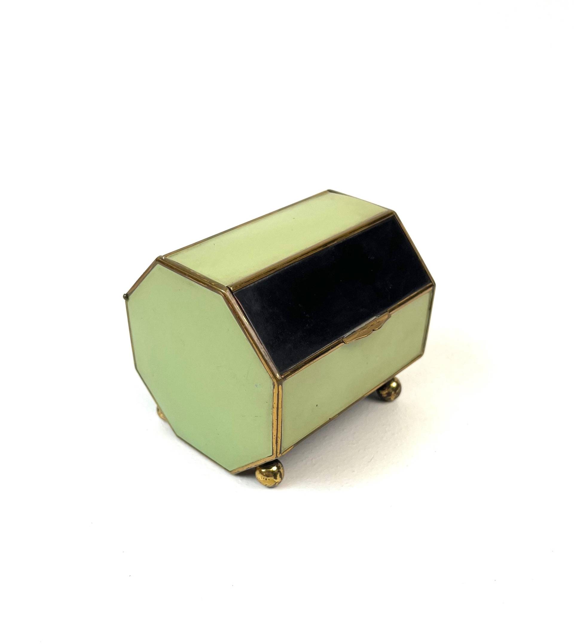 Rare Bauhaus Art Deco Enamel Small Octagonal Jewelry Box Germany 1925 von StilelementeGALLERY