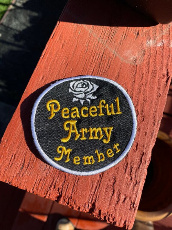 Friedliche Armee Mitglied Tribut Patch Handgemacht von StillStandingDesigns