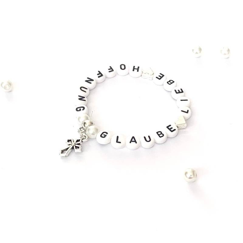 Handgefertigtes Perlenarmband Zur Kommunion Konfirmation Firmung Mit Wählbarem Anhänger Und in Diversen Farben von StillandLovebyMarie
