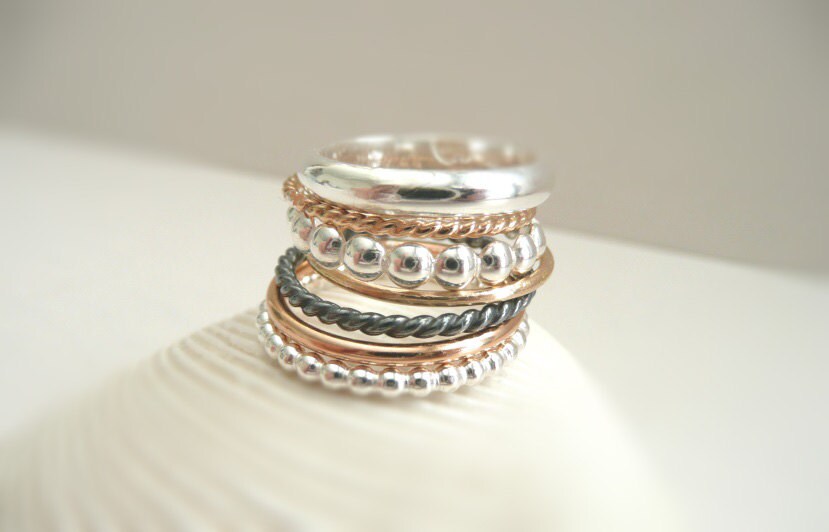 The Stack A La Carte - Stapelringe Aus Sterling Silber 925 14 K Gold Wählen Sie Ihre Favoriten The Stack A La Carte - Stapelringe Aus Sterling Silber 925 14 K Gold Wählen Sie Ihre Favoriten von Stilosissima