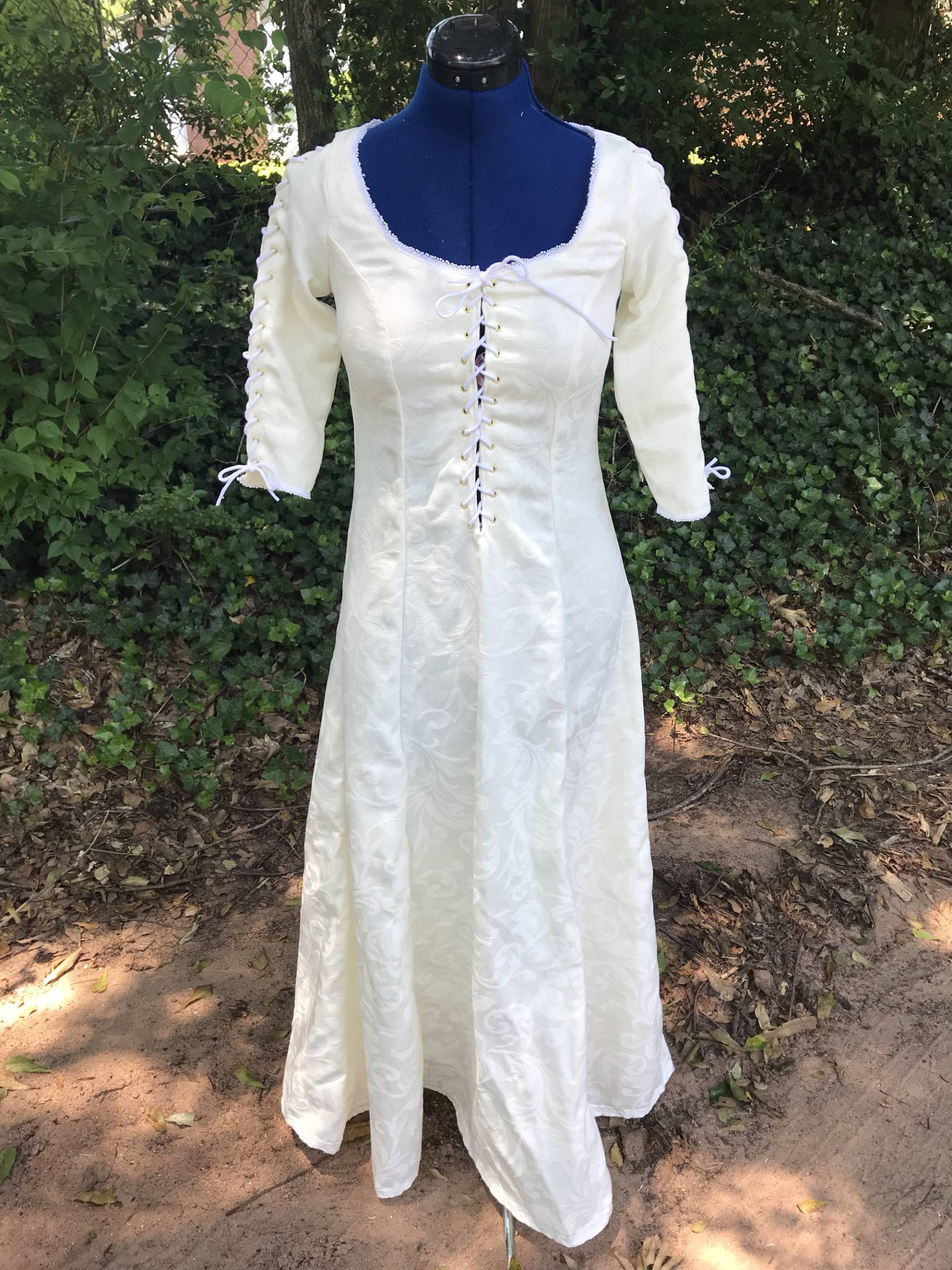 Elizabeth Swann Inspiriert Creme Unter Kleid Von Fluch Der Karibik Cosplay Oder Kostüm Elizabeth Swann Inspiriert Creme Unter Kleid Von Fluch Der Karibik Cosplay Oder Kostüm von StiltskinsCupboard