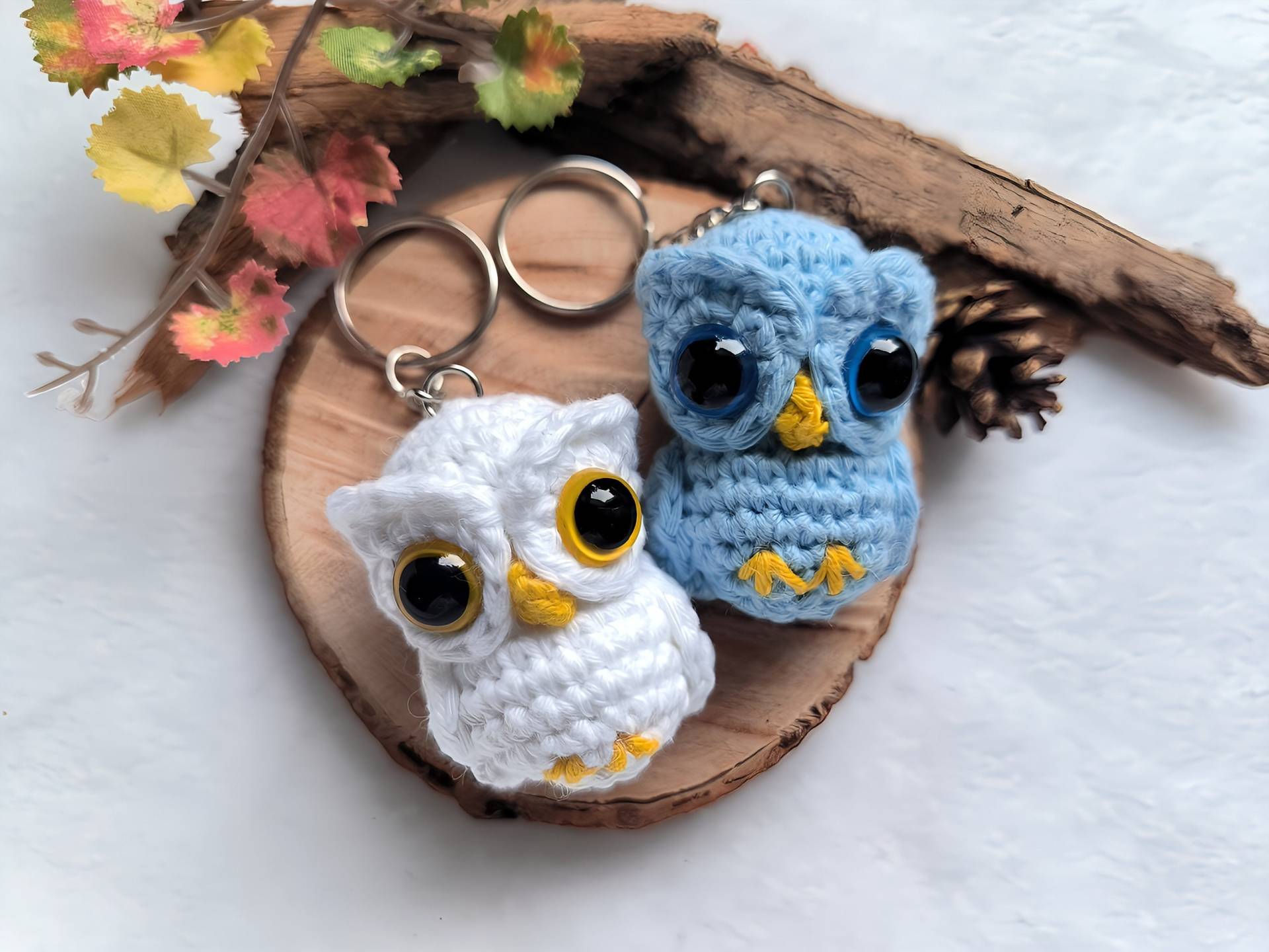 Eulchen || Gehäkelte Eule | Handgefertigt Anhänger Schlüsselanhänger Taschenbaumler Geschenk Glücksbringer Taschendeko von StitchArtBySvenja