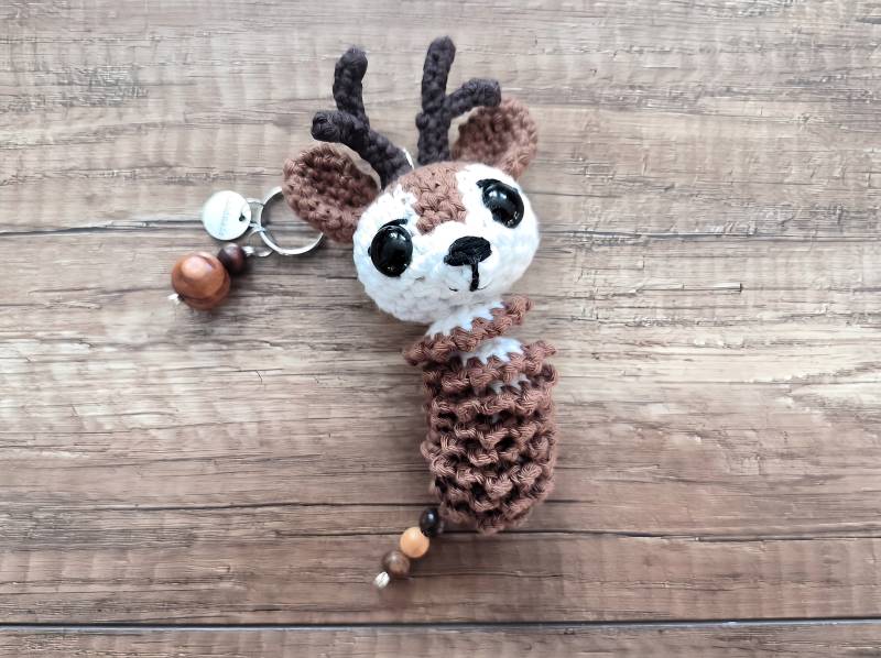 Ranya || Gehäkeltes Reh Glückswürmchen | Handgefertigt Anhänger Schlüsselanhänger Taschenbaumler Geschenk Glücksbringer Ranya || Gehäkeltes Reh Glückswürmchen | Handgefertigt Anhänger Schlüsselanhänger Taschenbaumler Geschenk Glücksbringer von StitchArtBySvenja