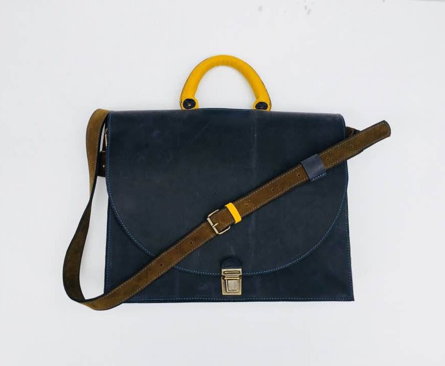 Handgefertigte Ledertasche, Leder Aktentasche, Laptop 13 "Zoll Reisetasche, Büroledertasche, Geschenk Für Sie von StitchDLeatherGoods