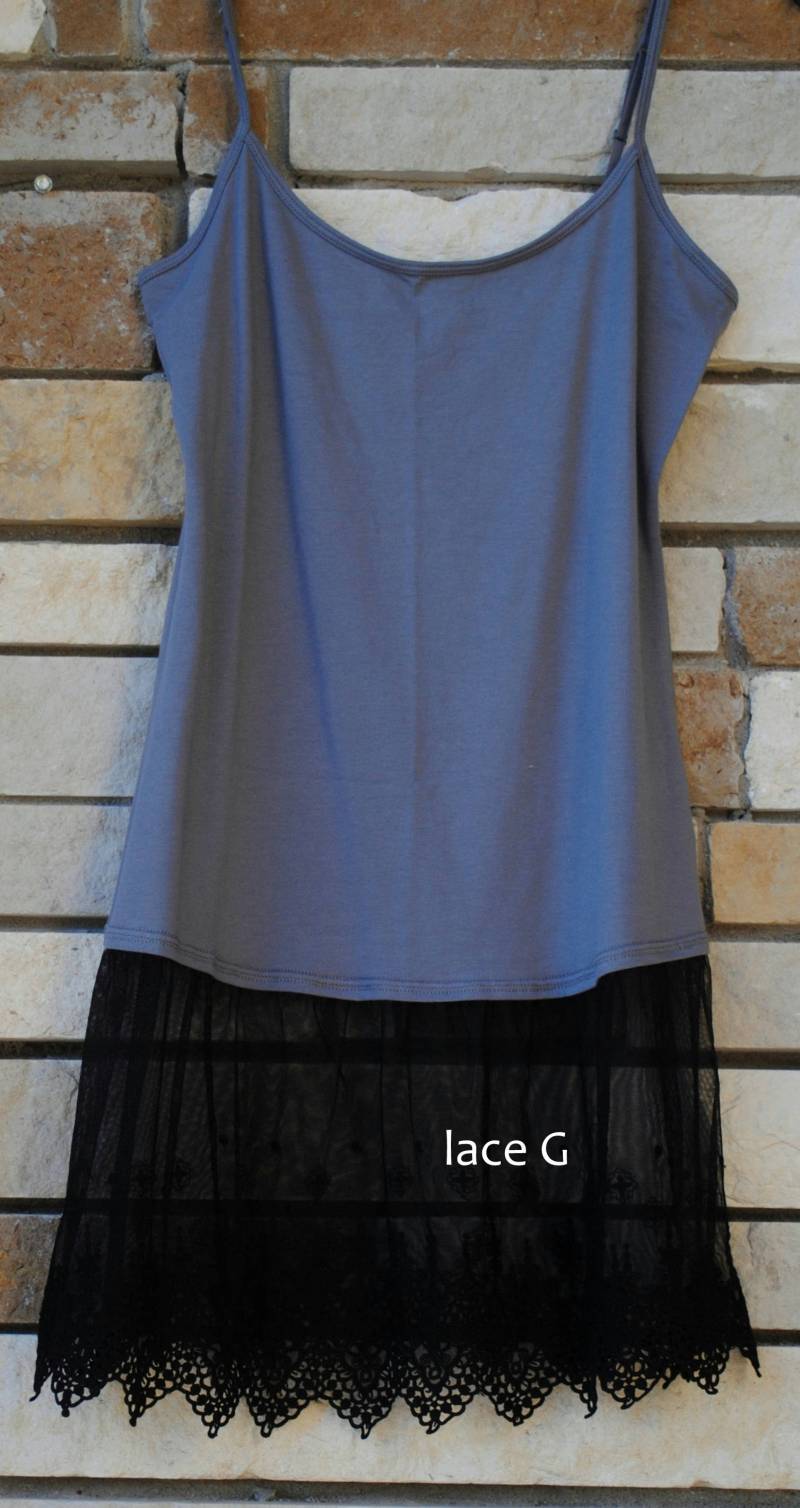 Grau Zierliche Länge Booty Shake Shirt Verlängerungen Grau Zierliche Länge Booty Shake Shirt Verlängerungen von StitchStonesArtistry