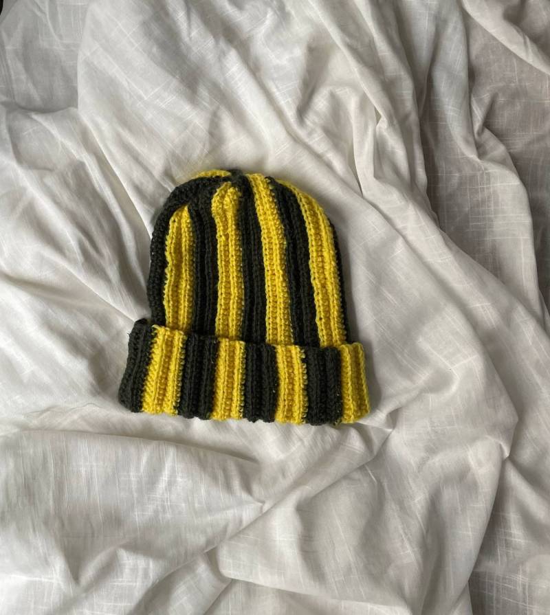 Bunte Streifen-Beanie 100 % Wolle von Stitchandclick