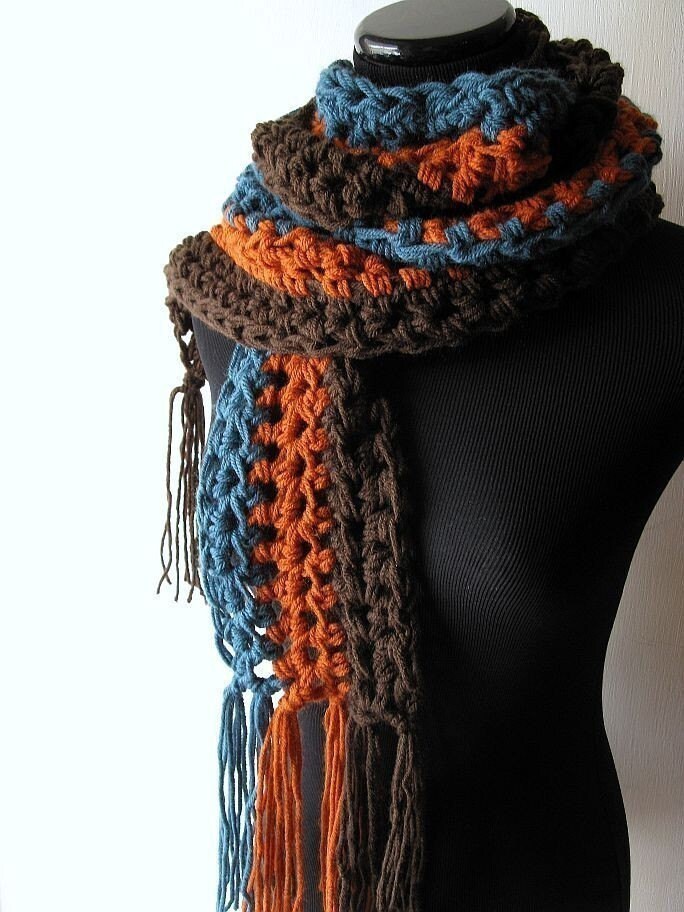 Handgefertigter Grobstrick Häkelschal Gestreifter Boho Halswärmer Handgefertigter Grobstrick Häkelschal Gestreifter Boho Halswärmer von StitchedByKimmie