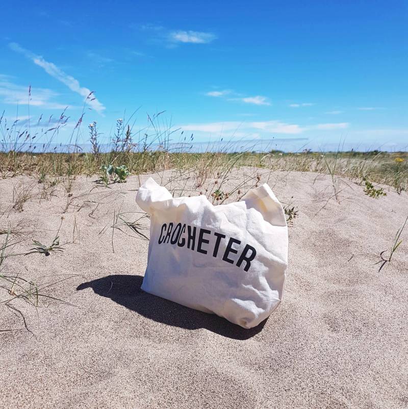 Häkeltasche Mit Häkellogo , Fairtrade Biobaumwolle von StitchersTees