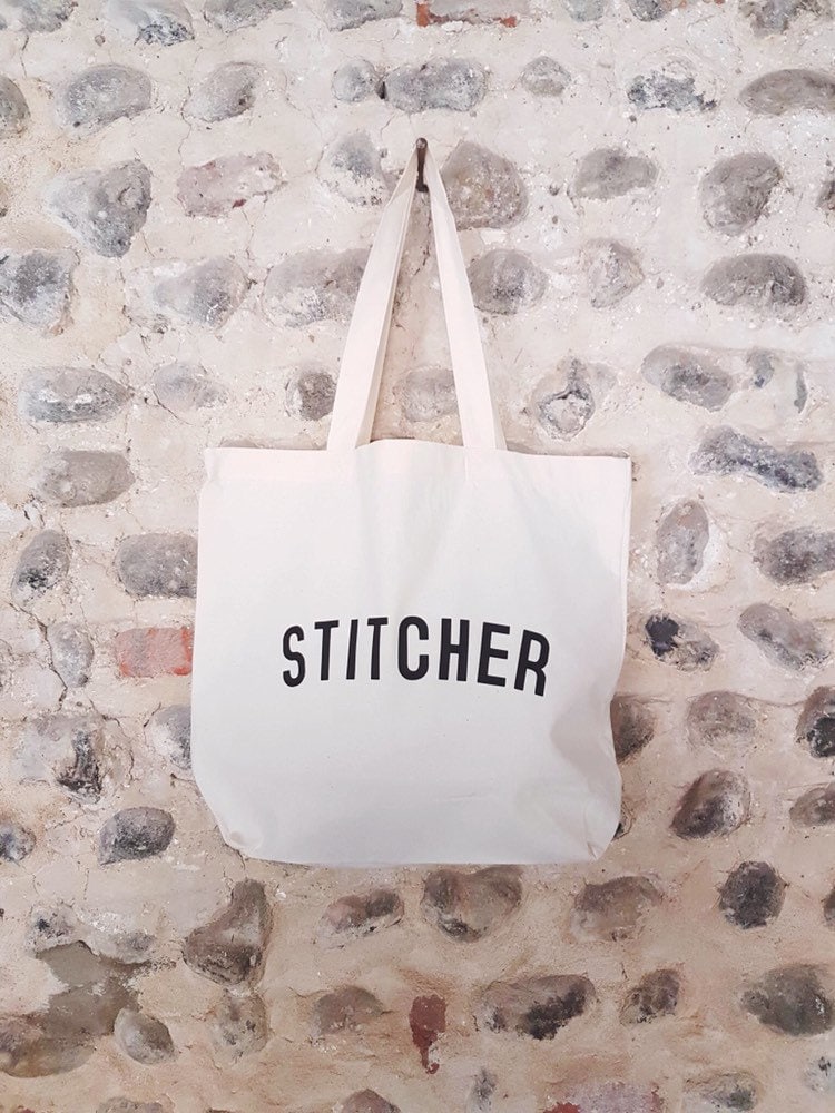 Stitcher Bag/Tote Mit Stitcher Logo Fairtrade Bio-Baumwolle Geschenke Für Nähte Stitcher Bag/Tote Mit Stitcher Logo Fairtrade Bio-Baumwolle Geschenke Für Nähte von StitchersTees
