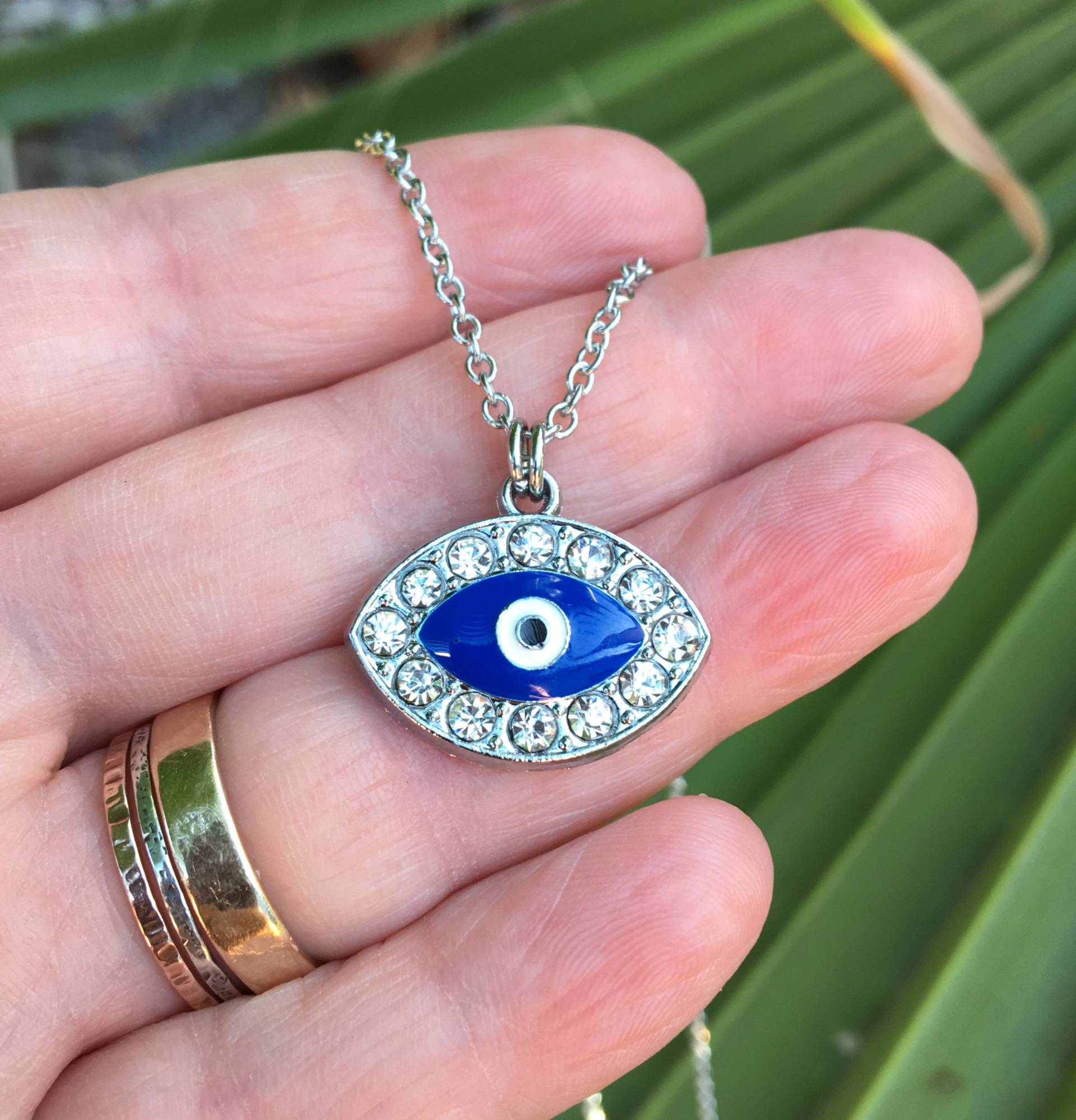 strass Evil Eye Halskette | Silber & Ägyptisch Blau Emaille Funkelnder Kristall Schutz Symbol Anhänger An Edelstahl Kette strass Evil Eye Halskette | Silber & Ägyptisch Blau Emaille Funkelnder Kristall Schutz Symbol Anhänger An Edelstahl Kette von Stitches2Stones
