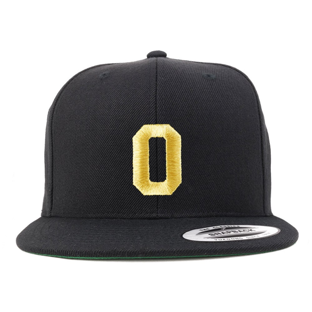 stitchfy Number 0 Goldfaden Bestickt Flat Bill Snapback Cap | Sf-Txt203-G-Flx-6089M von Stitchfy