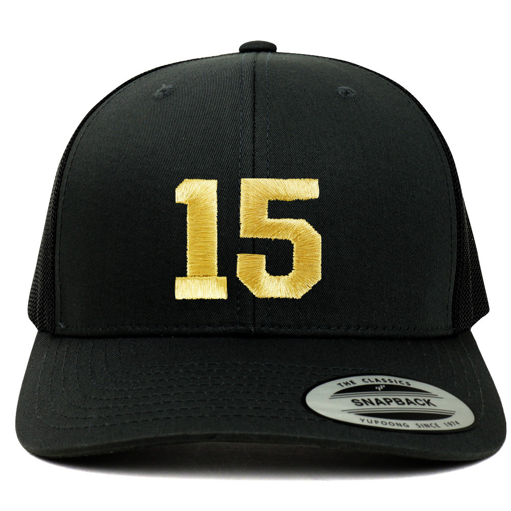 stitchfy Nummer 15 Goldfaden Bestickte Retro Trucker Mesh Baseballkappe | Sf-Txt220-G-Flx-6606 von Stitchfy