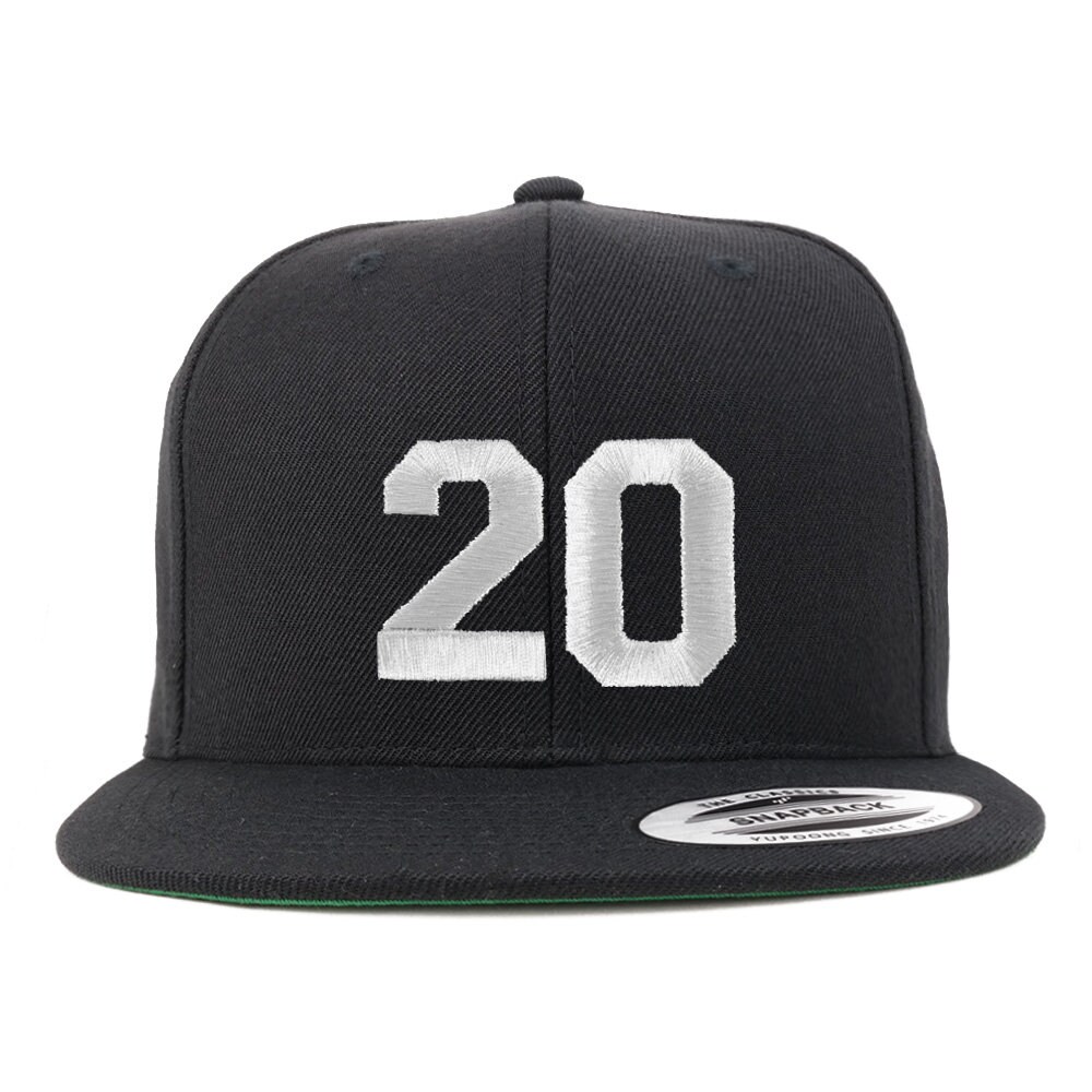 stitchfy Nummer 20 Weiße Faden Bestickte Flache Rechnung Snapback Baseballkappe | Sf-Txt225-Flx-6089M von Stitchfy