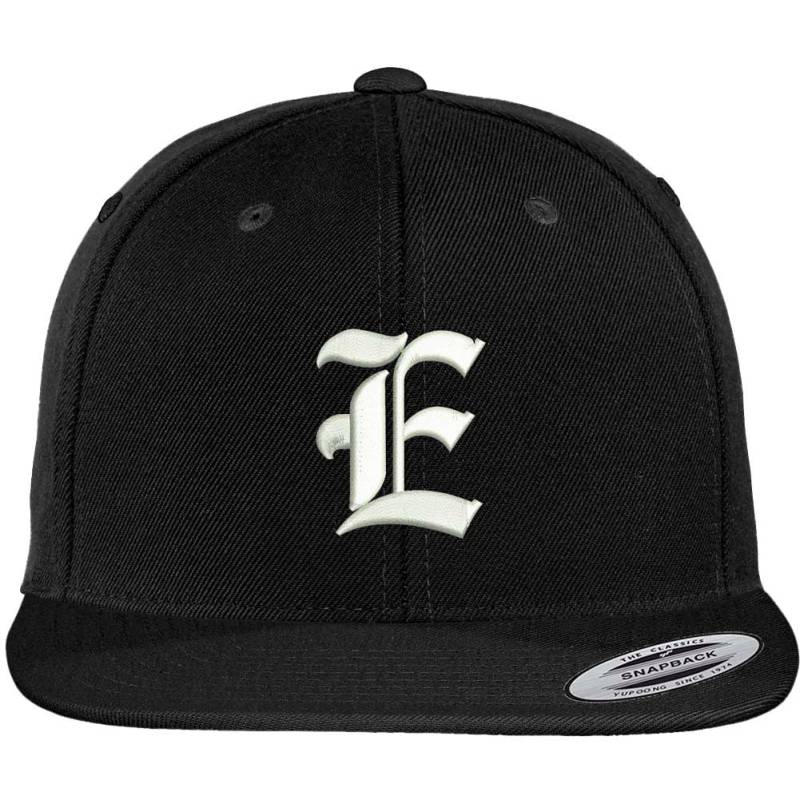 stitchfy Old English E Bestickte Flat Bill Snapback Cap von Stitchfy