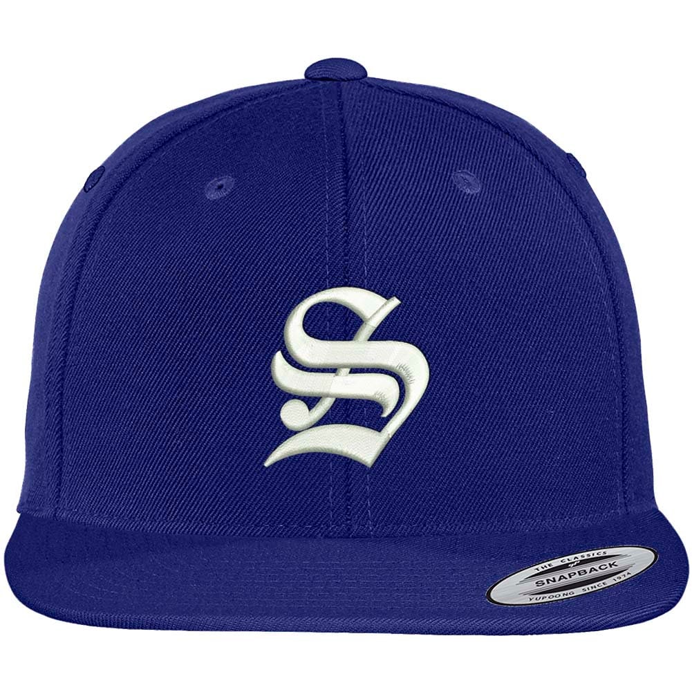 stitchfy Old English S Bestickte Flat Bill Snapback Cap | Sf-Txt019-Flx-6089M von Stitchfy