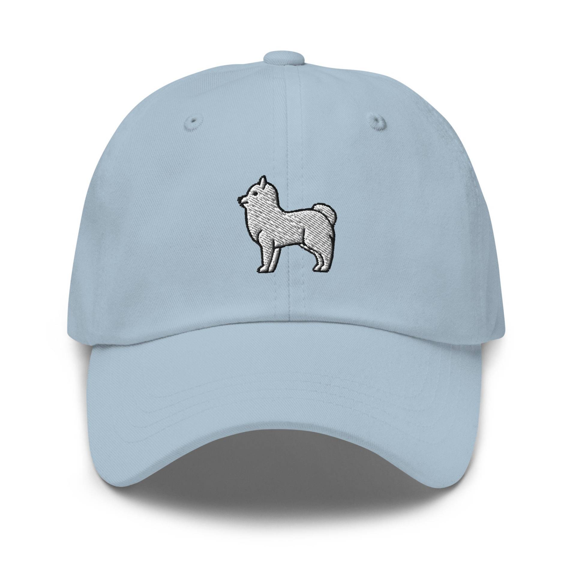 Süßer Pommerschen Papa Hut, Bestickte Pommern-Hunde-Baseballmütze, Pommern-Liebhaber-Geschenk, Weißer Chihuahua Pom 6 Panel Dad Cap Mehrere Farben von StitchinSmilesCo