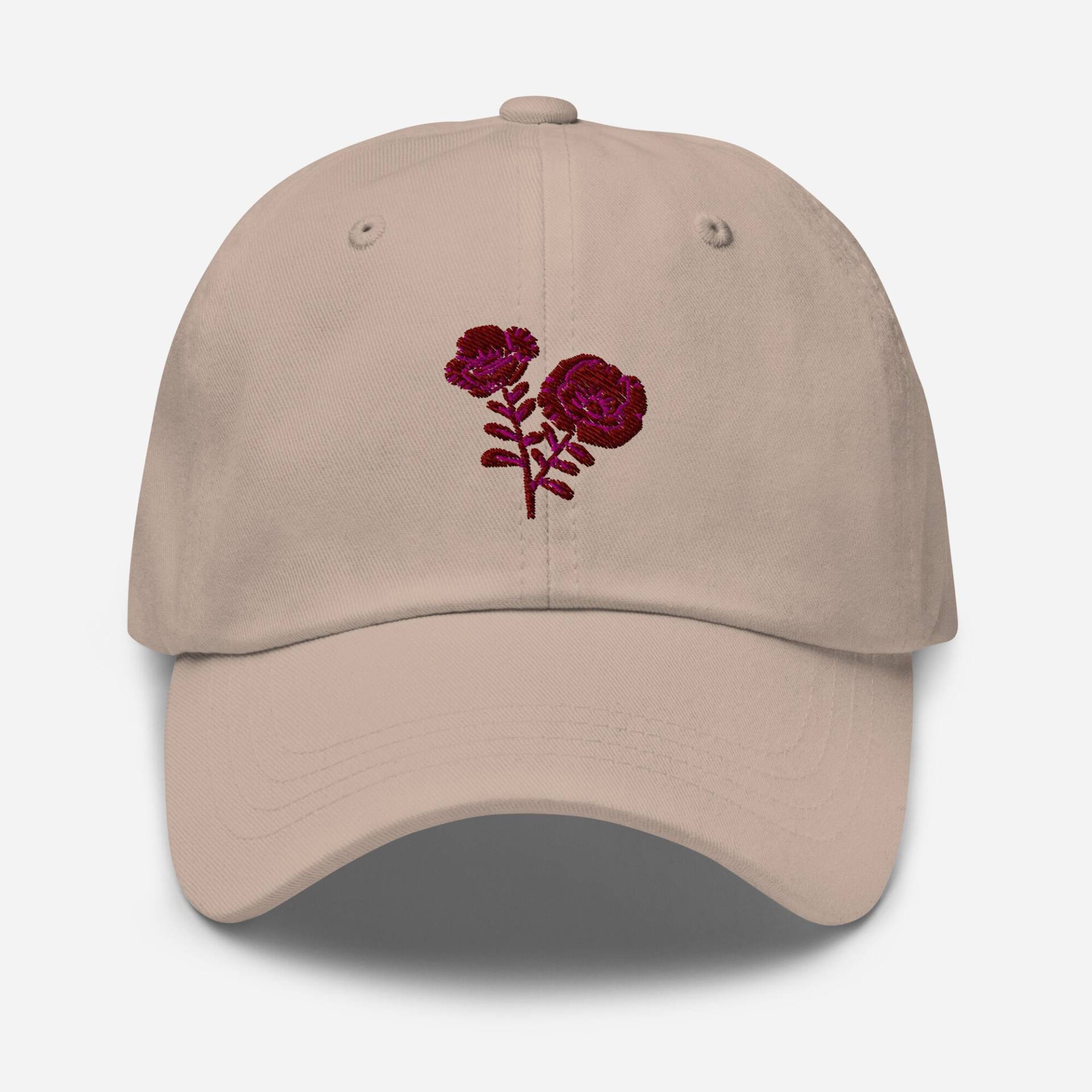 Vintage Rote Rosen Papa Hut, Retro Bestickter Hut Handgemacht Verstellbar 6 Panel Unisex Floral Baseball Cap in Mehreren Farben, Geschenk Für Sie von StitchinSmilesCo