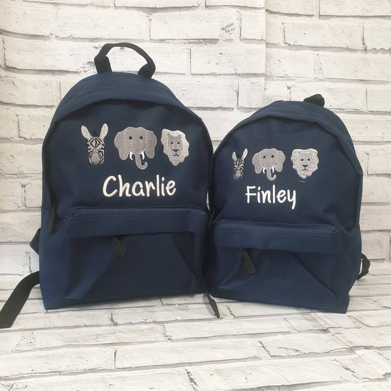 Personalisierter Kleinkindrucksack, Gestickter Elefant-Rucksack, Löwe-Kinderzimmer-Tasche, Zebra-Schultasche, Unisex, Jungen-, Mädchen von StitchupLooksharpUK